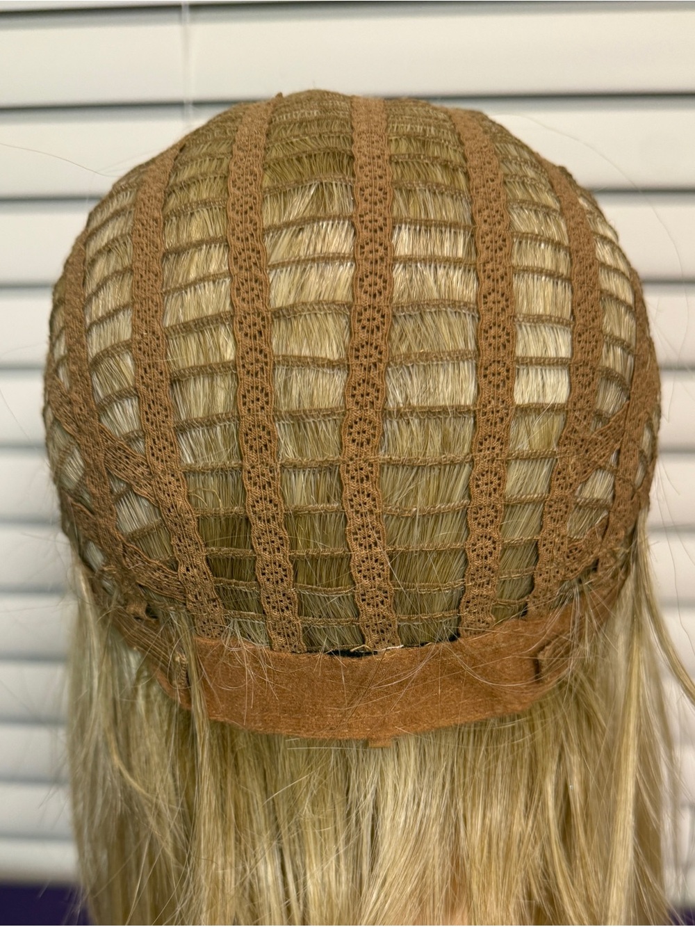 Blonde Straight Bob Wig – Creamy Blonde - Picture 6 of 6